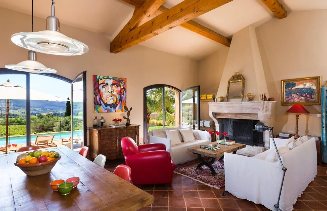 Puntayucca Villa Laouque