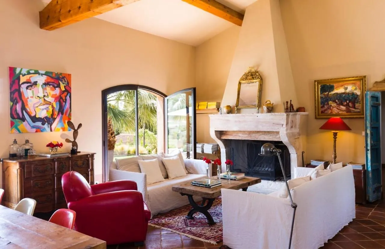 Puntayucca Villa Laouque